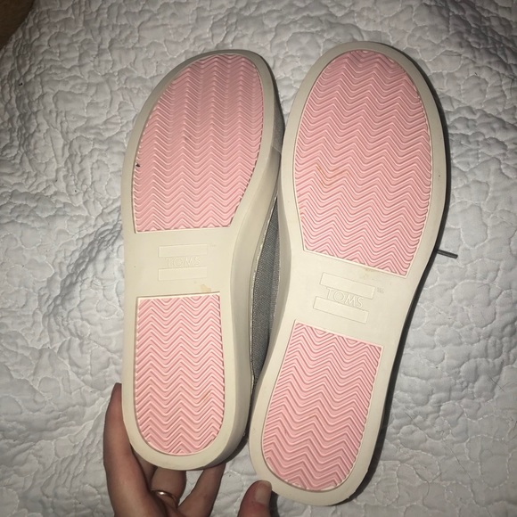 NWT TOMS Lenox canvas sneaker - Picture 6 of 6